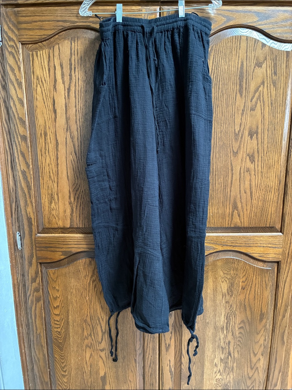 Black Drawstring Casual women’s Pants new never worn